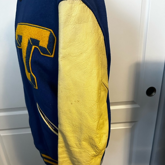 1960’s Lasley Knitting Co Seattle Letterman’s Jacket - Picture 2 of 11